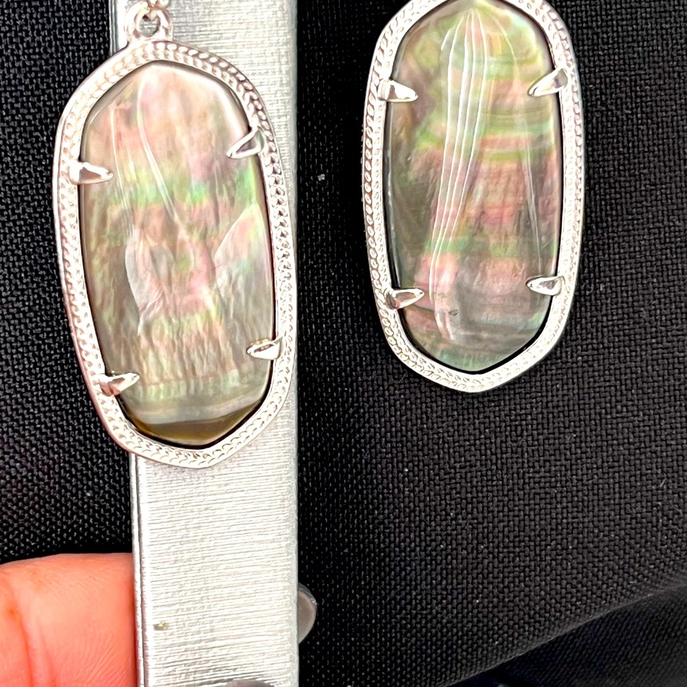 NWT Kendra Scott Elle Earrings Black Pearl & Silver Gorgeous Stones RARE!